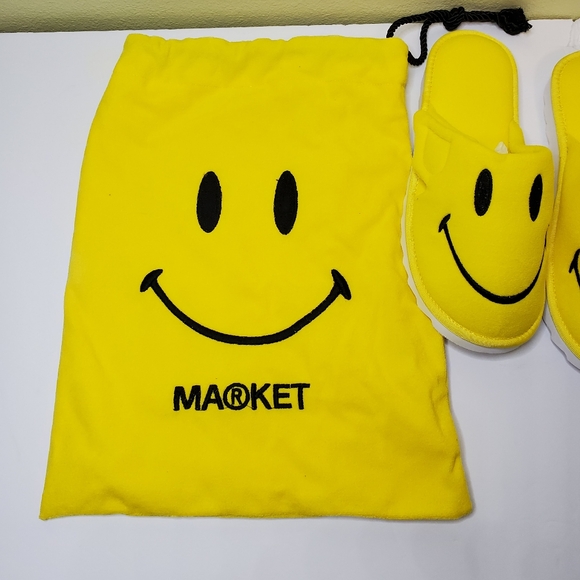 Market Smiley Slippers New In Bag Yellow Happy Vintage 1971 NEW! - Picture 8 of 8